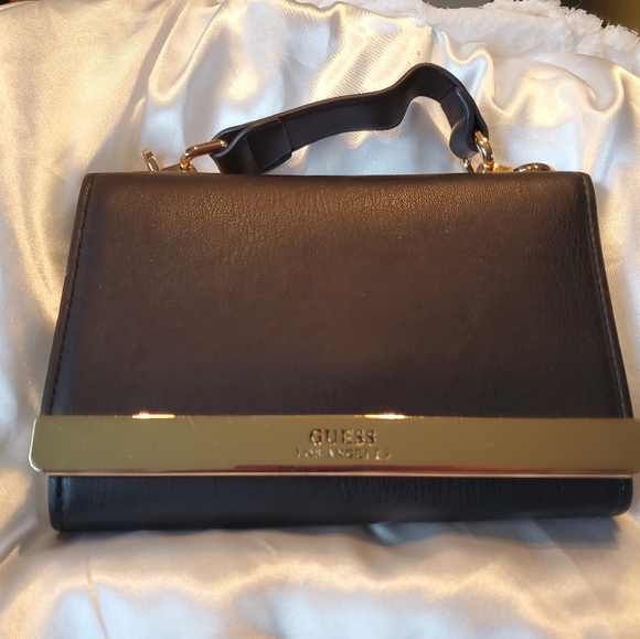 Guess Black and White Crossbody/Clutch Bag with detachable strap. - Picture 2 of 14